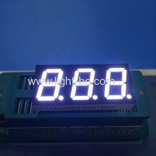 Display a led a 7 segmenti a tripla cifra da 0,52" ad anodo comune bianco ultra luminoso per cruscotto