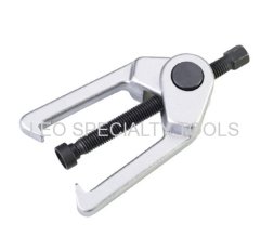 Heavy Duty Steel Construction Tie Rod Puller with Minimal Damage to Steering Knuckle