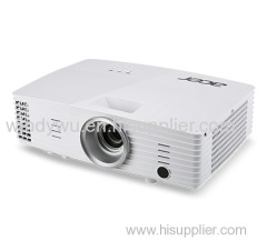 Projector 3200 L m