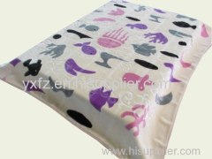 Raschel Embossing Blanket Used In Bed