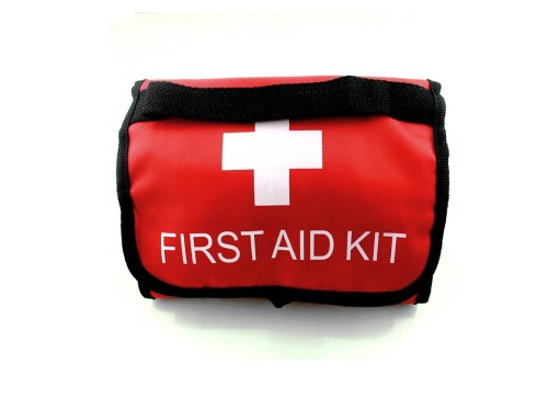 33 Pieces Deluxe Disposable Soft pack first aid kit