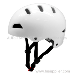 New Design Eye Shape Vents Inmold Ultralight Sakteboard Helmet