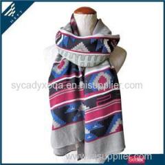 Geometric Pattern Knittde Scarf