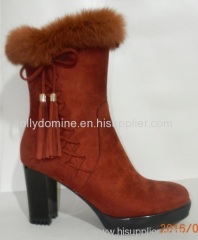 Stylish handmade leather flat fur boots for womens