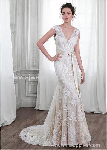 Tulle V-neck Neckline Natural Waistline Sheath Wedding Dress With Lace Appliques
