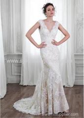 Tulle V-neck Neckline Natural Waistline Sheath Wedding Dress With Lace Appliques