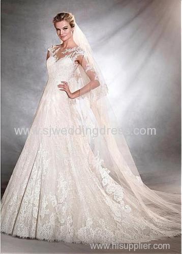 Tulle Bateau Neckline A-Line Wedding Dresses with Lace Appliques