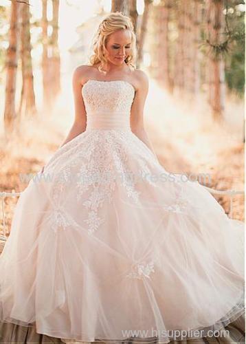 Marvelous Tulle Strapless Neckline A-line Wedding Dresses With Beaded Lace Appliques