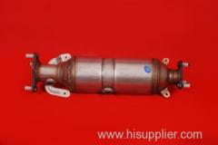 Three way catalytic converter for universal vehicles