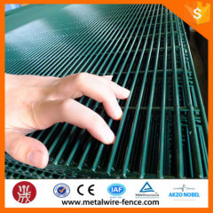 Galvanized or pvc coated 358 security fence prison mesh