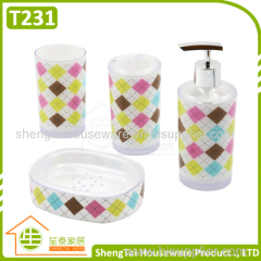 Hot Sale Fashion 4 Pieces Rhombus Pattern Bathroom Products Accessories Sets