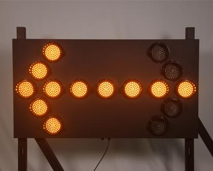 China LED Arrow Board