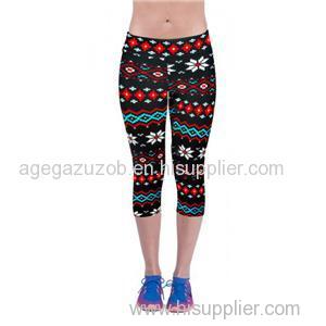 Snowflake Calf Capris Leggings