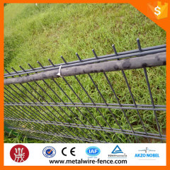 CE Certifcated Powder Coated 656 868 Double Wire Fence Panel