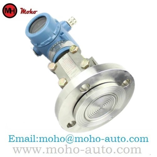 Flanged diaphragm pressure transducer