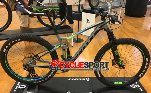 2017 Scott Spark 710 Plus Mountain Bike