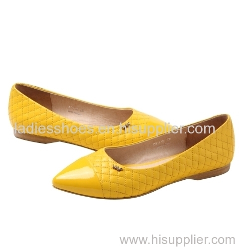 beautiful yellow color leather and patent leather upper flat women dress shoes