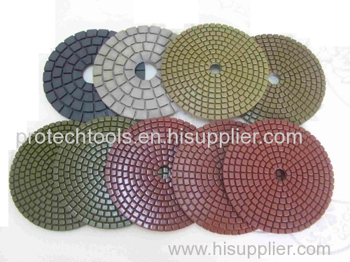 Diamond polishing pad for wet use