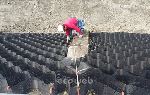 Ecoweb Gepcell for earthwork