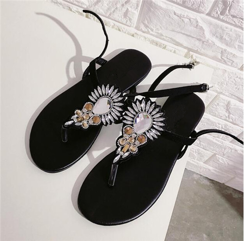 Ladies clip toe flat shoes black