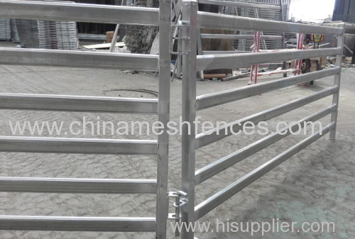 PORTABLE YARD PANEL HEAVY DUTY CATTLE GATES IN 2.1M BY 1.8M HIGH