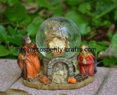 Polyresin Religious Snowglobe / Waterglobe