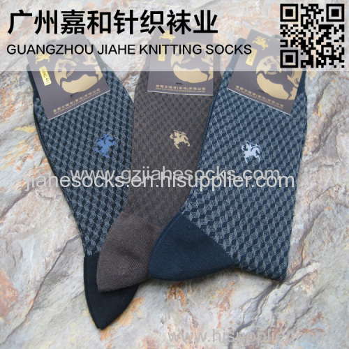 Popular Dark Color Wholesale Mid Calf Cotton Men Socks