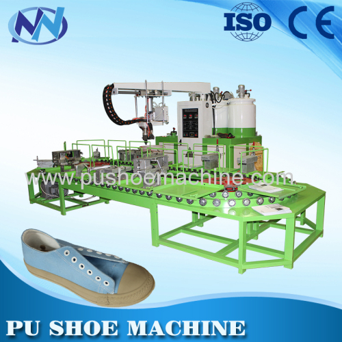 PU shoe sole injection molding machine