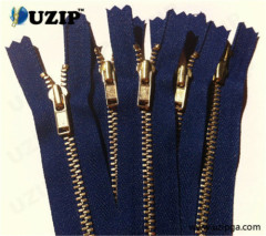 Closed End CE Zipper with auto lock slider