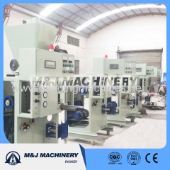 m&j machinery packing soda ash into valved bags machine Sodium carbonate powder valve weighing and packing machine