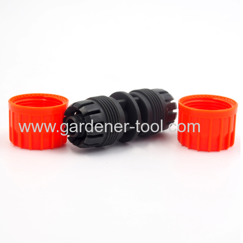 Plastic 3/4 inch Garden Water Pipe Repair Connector.