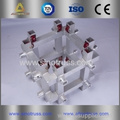 Aluminum truss movable connector