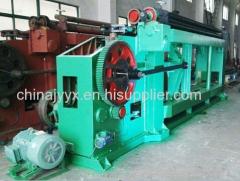 Automatic oil system high speed hexagonal wire netting machine with protective cover