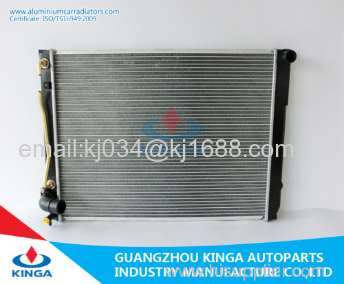 Cooling Effective Aluminum Radiator for Toyota Sienna 05-06 at