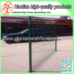 RAL6005 PVC coated wire mesh fence with 