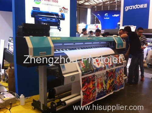 Printing size is 1900mm double head UV printing machine 