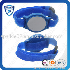 Active nylon RFID wristband