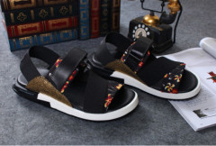 Fashion Summer Men Beach Shoes with Magic