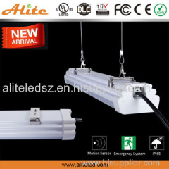 8FT 70W LED Tr-proof Light with 120-140lm/w IP65 UL(E431832)