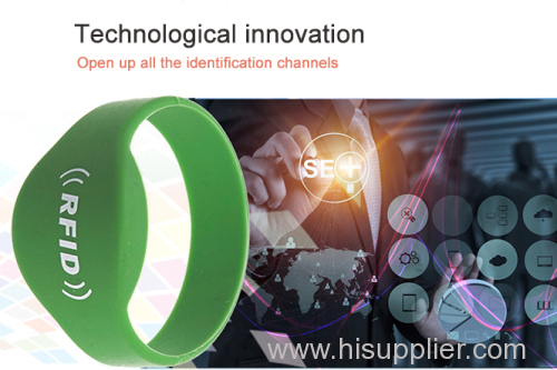 RFID oval silicone wristband Product model ZT-CH-002