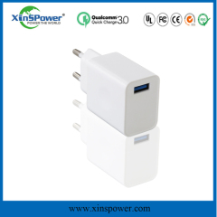 shenzhen xinspower Squared shape hot sales safe high quality us plug QC3.0 safe and quick usb charger