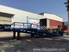 mobile hydraulic boarding bridge