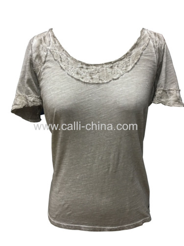 Women's Round-neck T-shirt