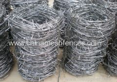 PVC coated double twisted barbed wire roll price/ 2mm barbed wire fence / Hot Dipped Galvanized barbed wire price per ro