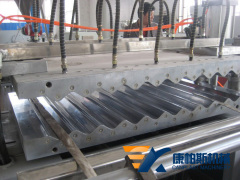 PP PVC wave board production line Plastic wave board extrusion line
