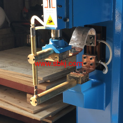 round pipe spot welding machine