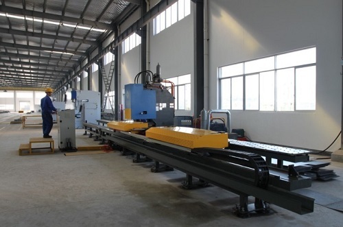 Fully-automatic side beam production line
