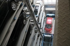 Vertical car lifter mechanical parking system