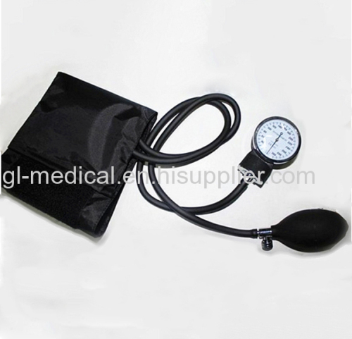 Medical portable aneroid sphygmomanometer with stethoscope
