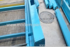 Combined side beams for car loading plate